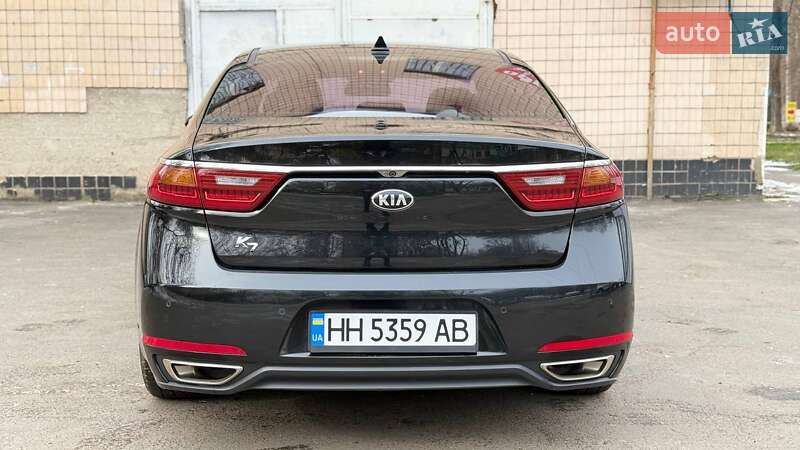 Седан Kia K7 2017 в Одессе
