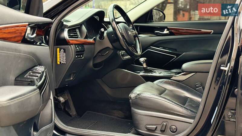 Седан Kia K7 2017 в Одессе