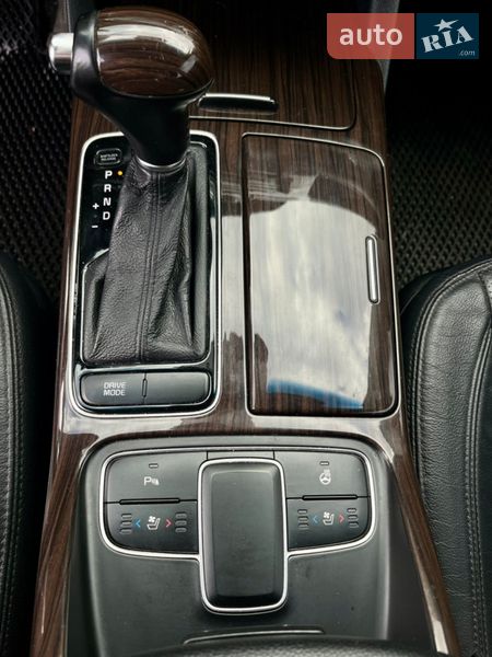Седан Kia K7 2015 в Києві