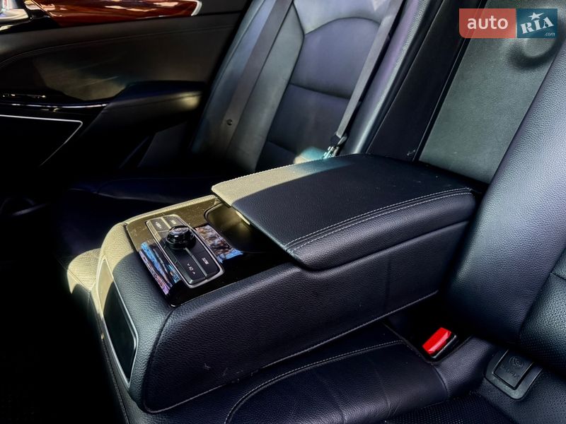 Седан Kia K7 2017 в Києві