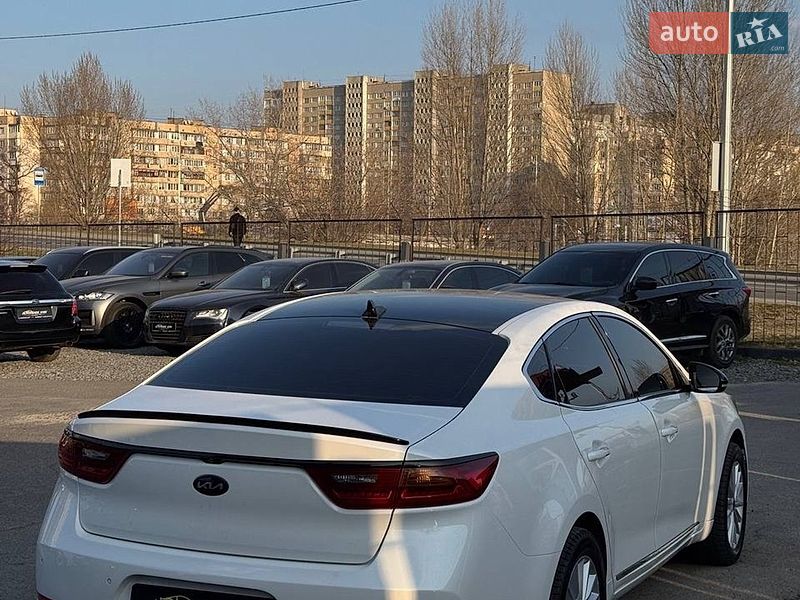 Седан Kia K7 2016 в Киеве