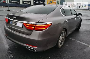 Седан Kia K900 2016 в 