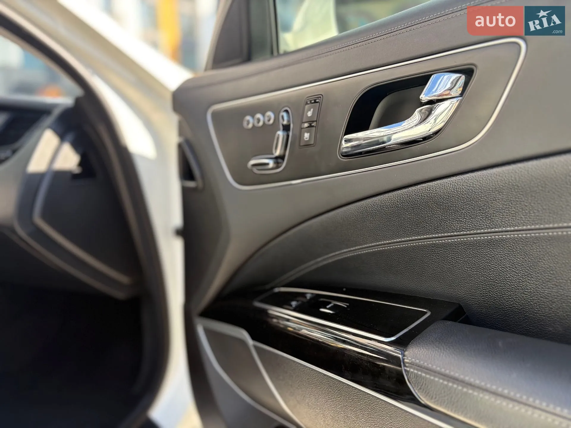 2015 Kia K900 - мініатюра 12