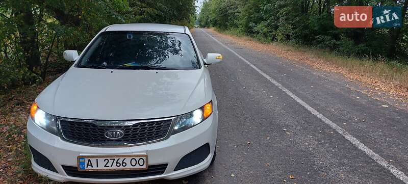 Седан Kia Lotze 2010 в Києві