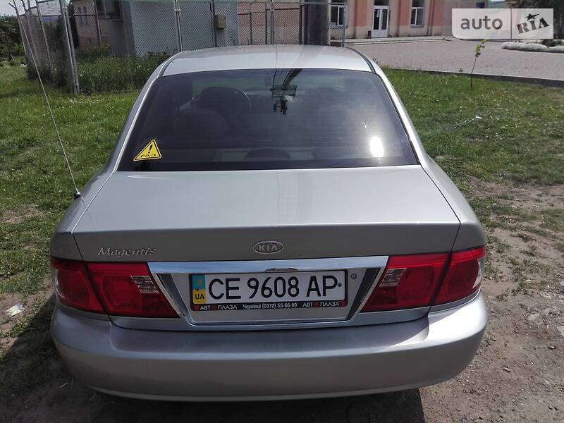 Седан Kia Magentis 2004 в Черновцах