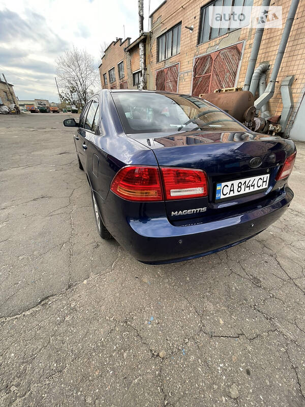 Седан Kia Magentis 2006 в Буче