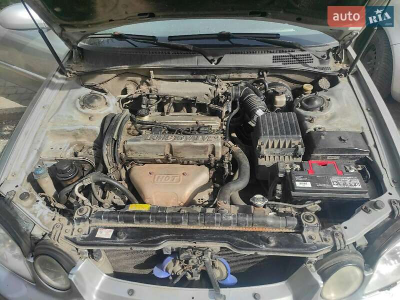 Седан Kia Magentis 2006 в Львове