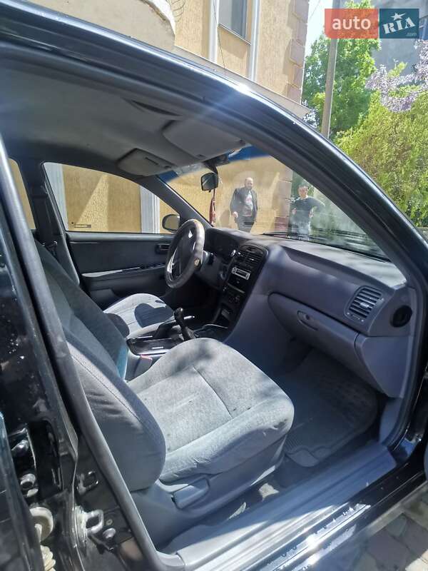 Седан Kia Magentis 2004 в Одесі