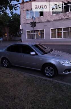 Седан Kia Magentis 2009 в 