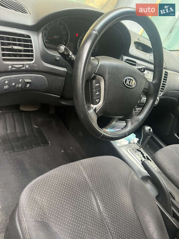 Седан Kia Magentis 2006 в Киеве