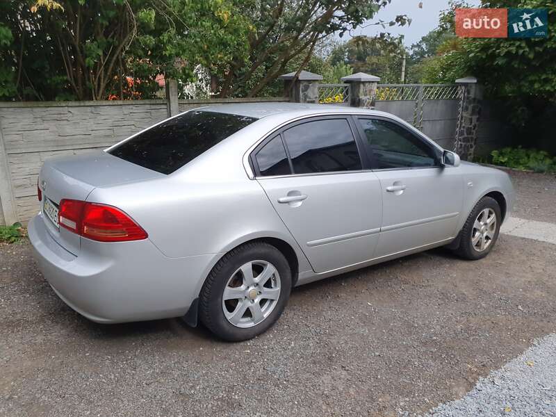 Седан Kia Magentis 2008 в Львове