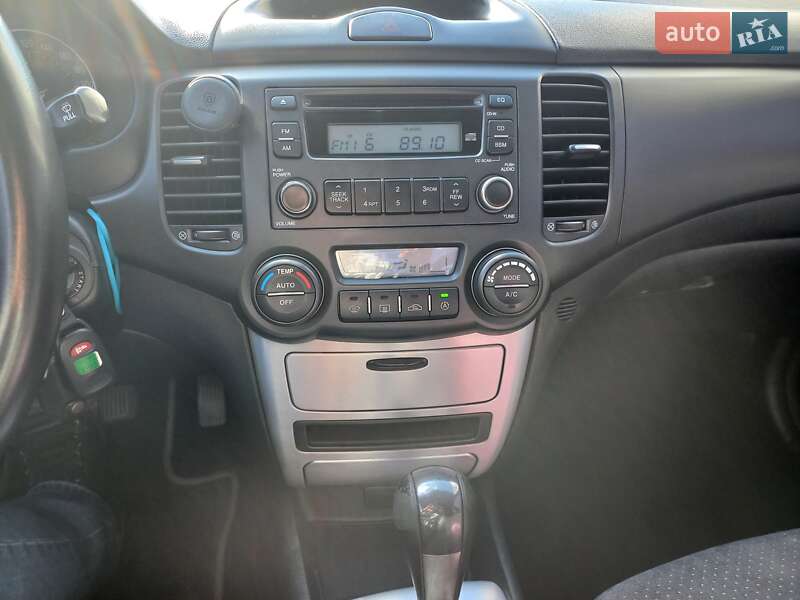 Седан Kia Magentis 2007 в Львові