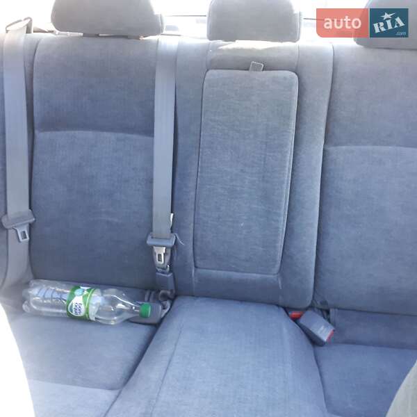 Седан Kia Magentis 2004 в Калуші