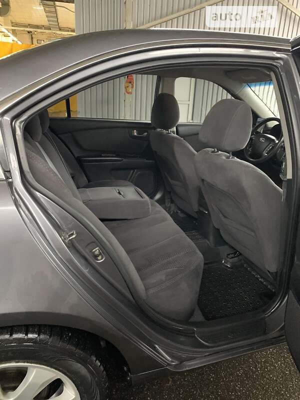 Седан Kia Magentis 2007 в Киеве