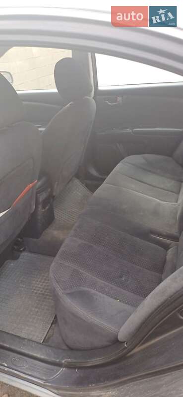 Седан Kia Magentis 2008 в Літині