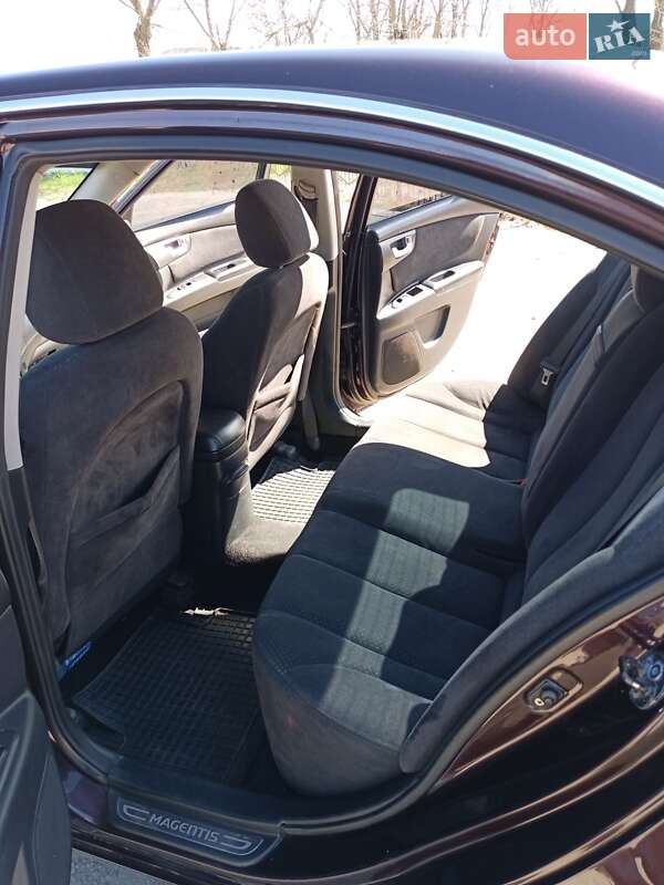 Седан Kia Magentis 2006 в Очакове