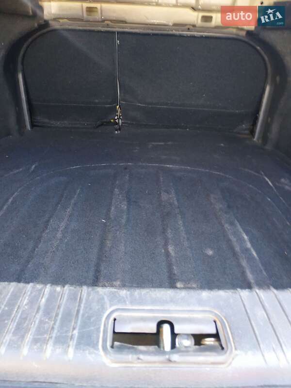 Седан Kia Magentis 2008 в Львові