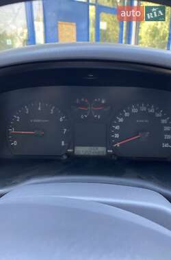 Седан Kia Magentis 2001 в Краматорске