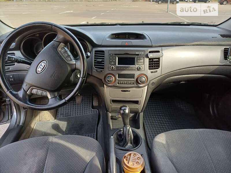 Седан Kia Magentis 2008 в Києві
