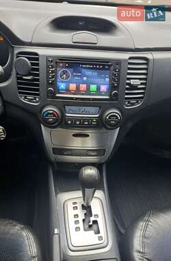 Седан Kia Magentis 2008 в 