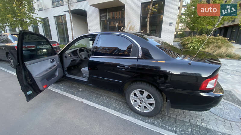 Седан Kia Magentis 2005 в Киеве