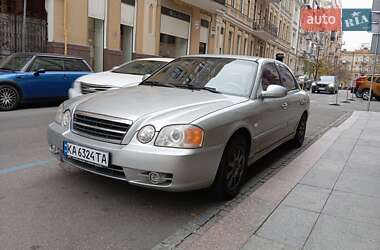 Седан Kia Magentis 2003 в Киеве