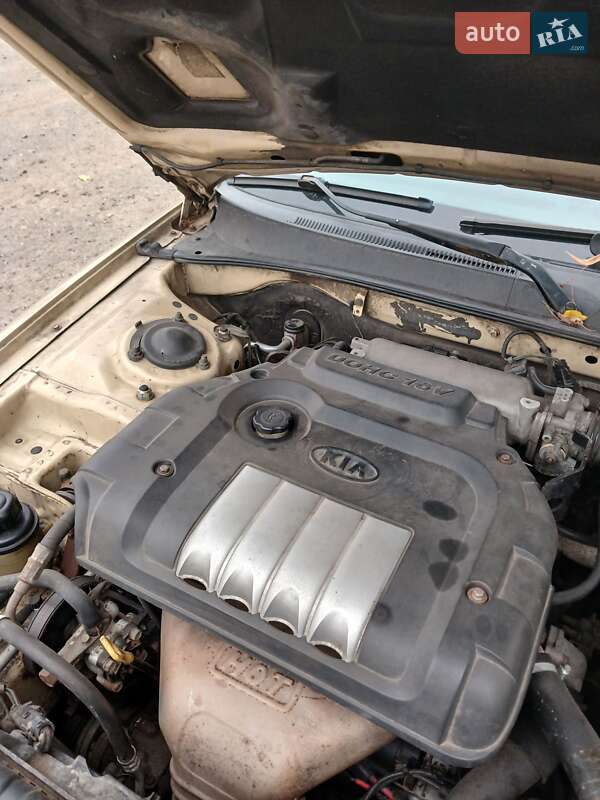 Седан Kia Magentis 2001 в Києві