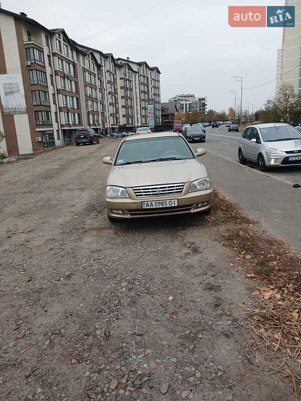 Седан Kia Magentis 2001 в Києві