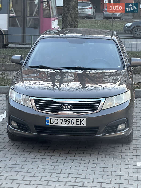 Седан Kia Magentis 2008 в Шумске