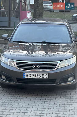 Седан Kia Magentis 2008 в Шумске