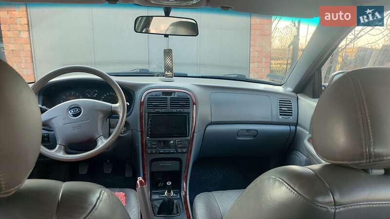 Седан Kia Magentis 2003 в Львові