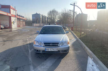 Седан Kia Magentis 2004 в 