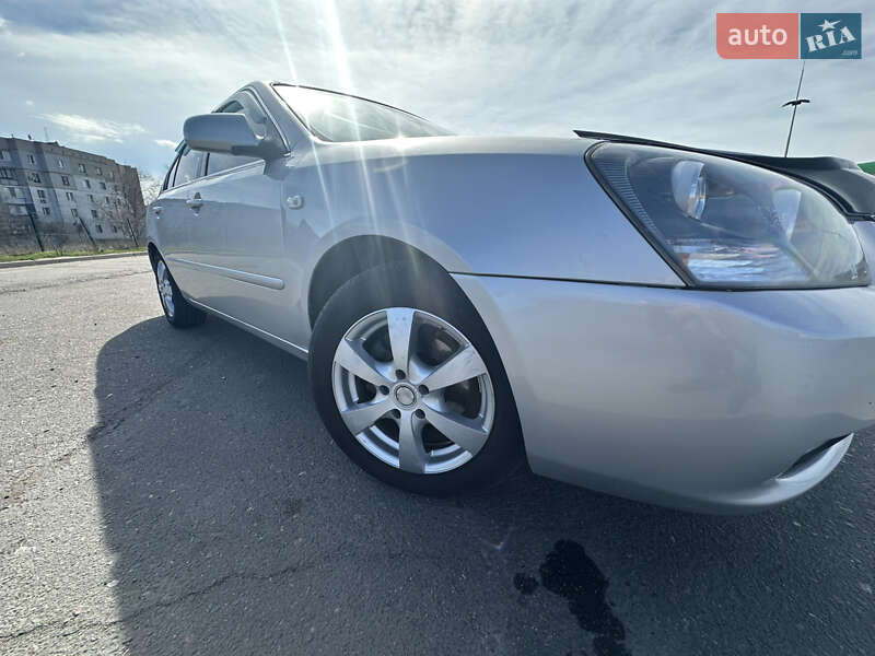 Седан Kia Magentis 2007 в Первомайске
