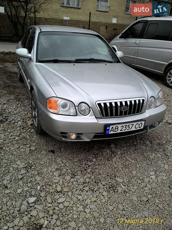 Седан Kia Magentis 2003 в Могилев-Подольске