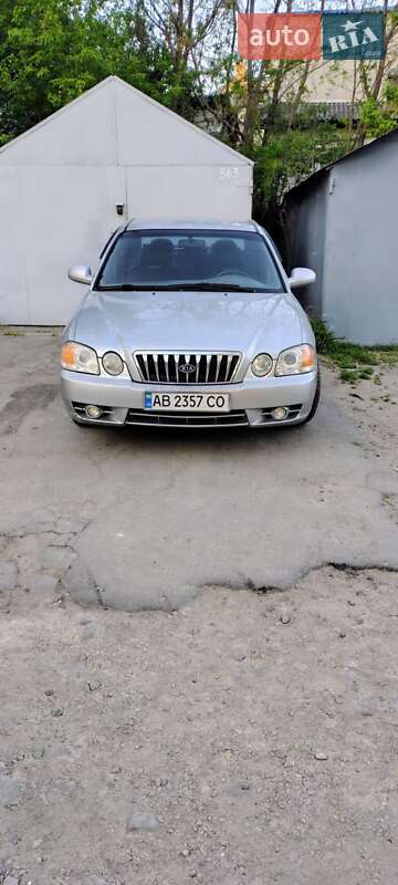 Седан Kia Magentis 2003 в Могилев-Подольске