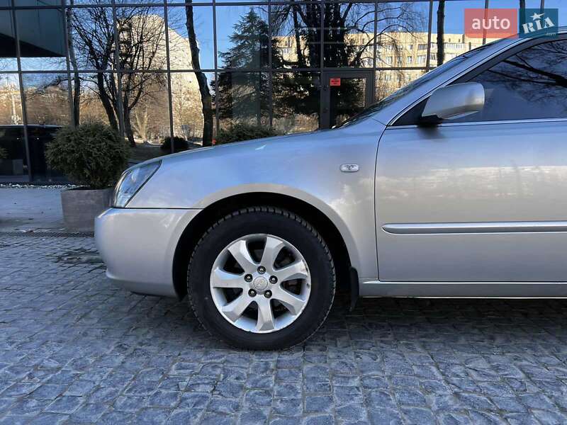 Седан Kia Magentis 2008 в Львові