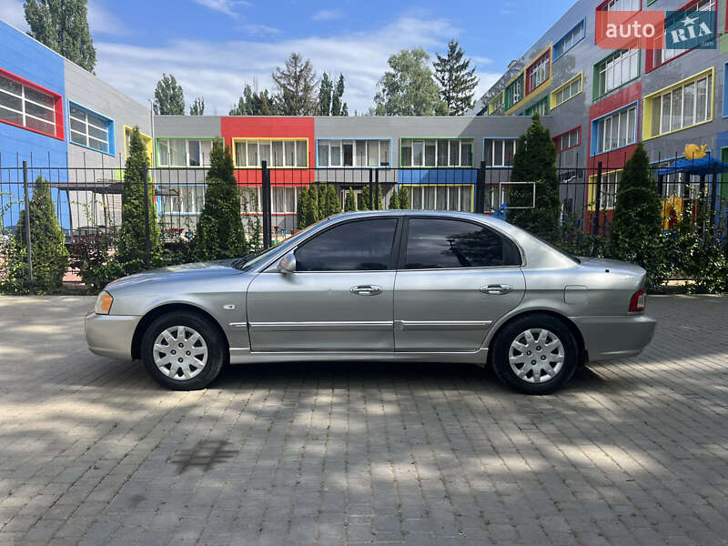 Седан Kia Magentis 2002 в Одессе