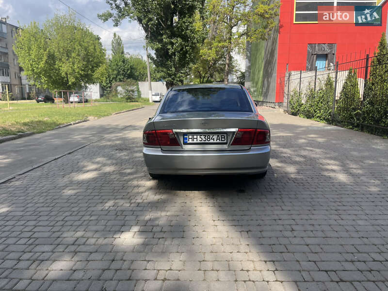 Седан Kia Magentis 2002 в Одессе