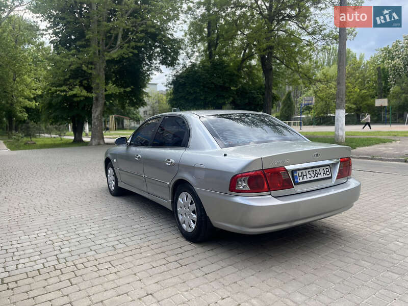 Седан Kia Magentis 2002 в Одессе