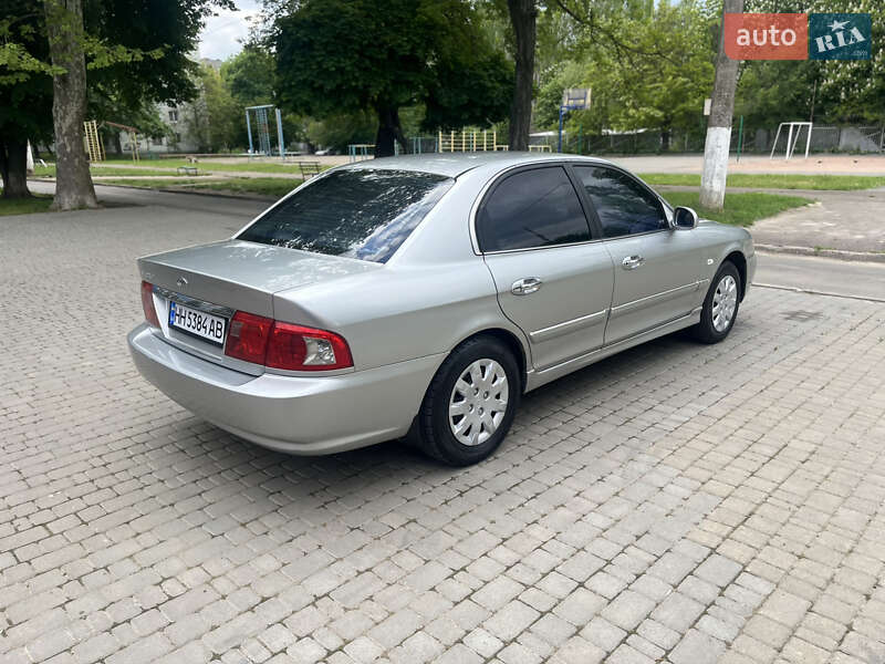 Седан Kia Magentis 2002 в Одессе