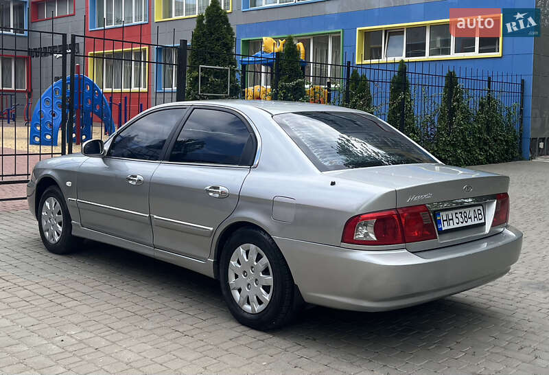 Седан Kia Magentis 2002 в Одессе
