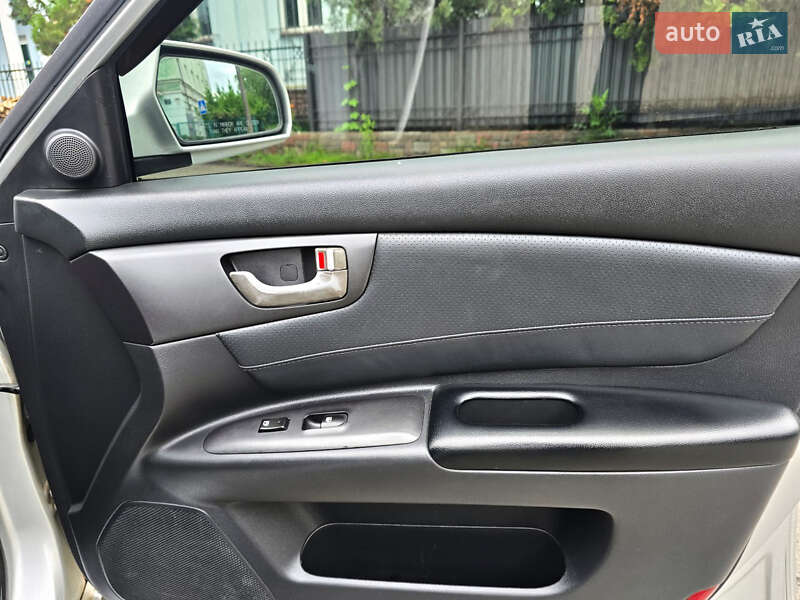Седан Kia Magentis 2007 в Киеве