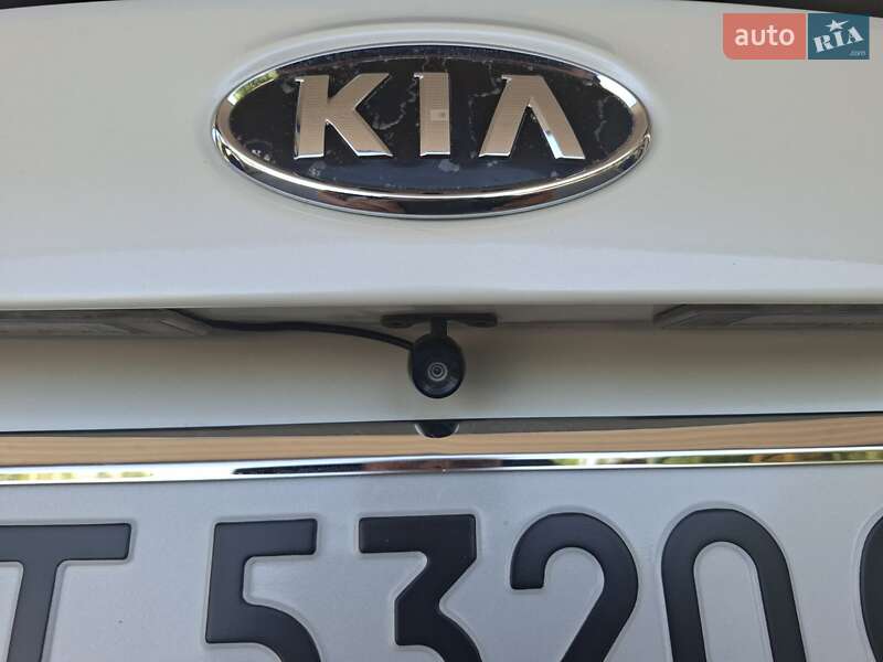 Седан Kia Magentis 2009 в Николаеве
