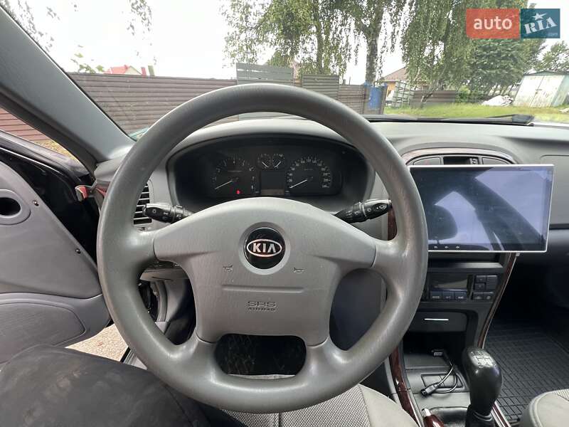Седан Kia Magentis 2004 в Луцке