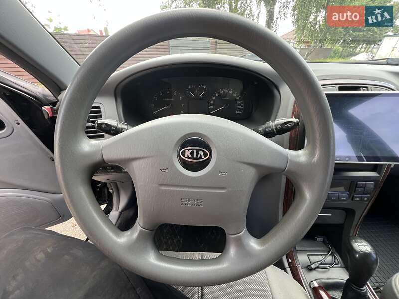 Седан Kia Magentis 2004 в Луцке