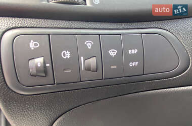 Седан Kia Magentis 2006 в 