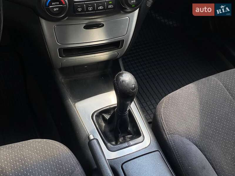 Седан Kia Magentis 2007 в Киеве