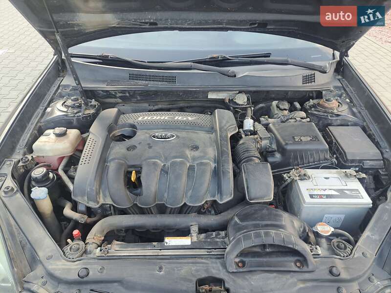 Седан Kia Magentis 2008 в Києві