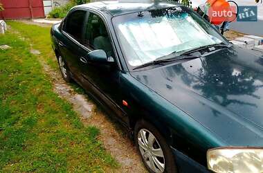 Седан Kia Magentis 2002 в Тараще