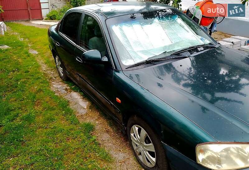 Kia Magentis 2002